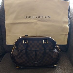 Authentic Trevi GM Louis Vuitton bag with dust bag